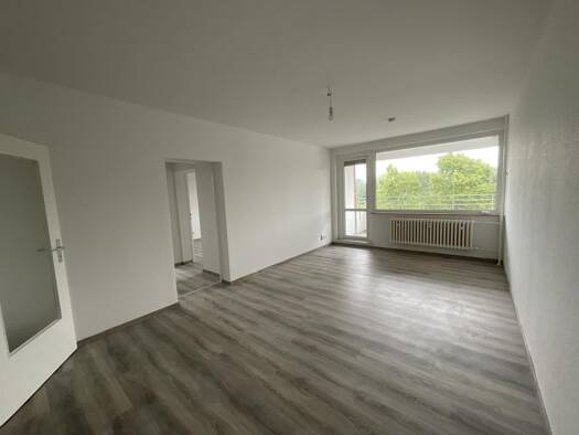 Wohnung zur Miete 429 € 2 Zimmer 58 m² 3. Geschoss Wilhelm-Leuschner-Straße 2 Borssum/Hilmarsum Emden 26725