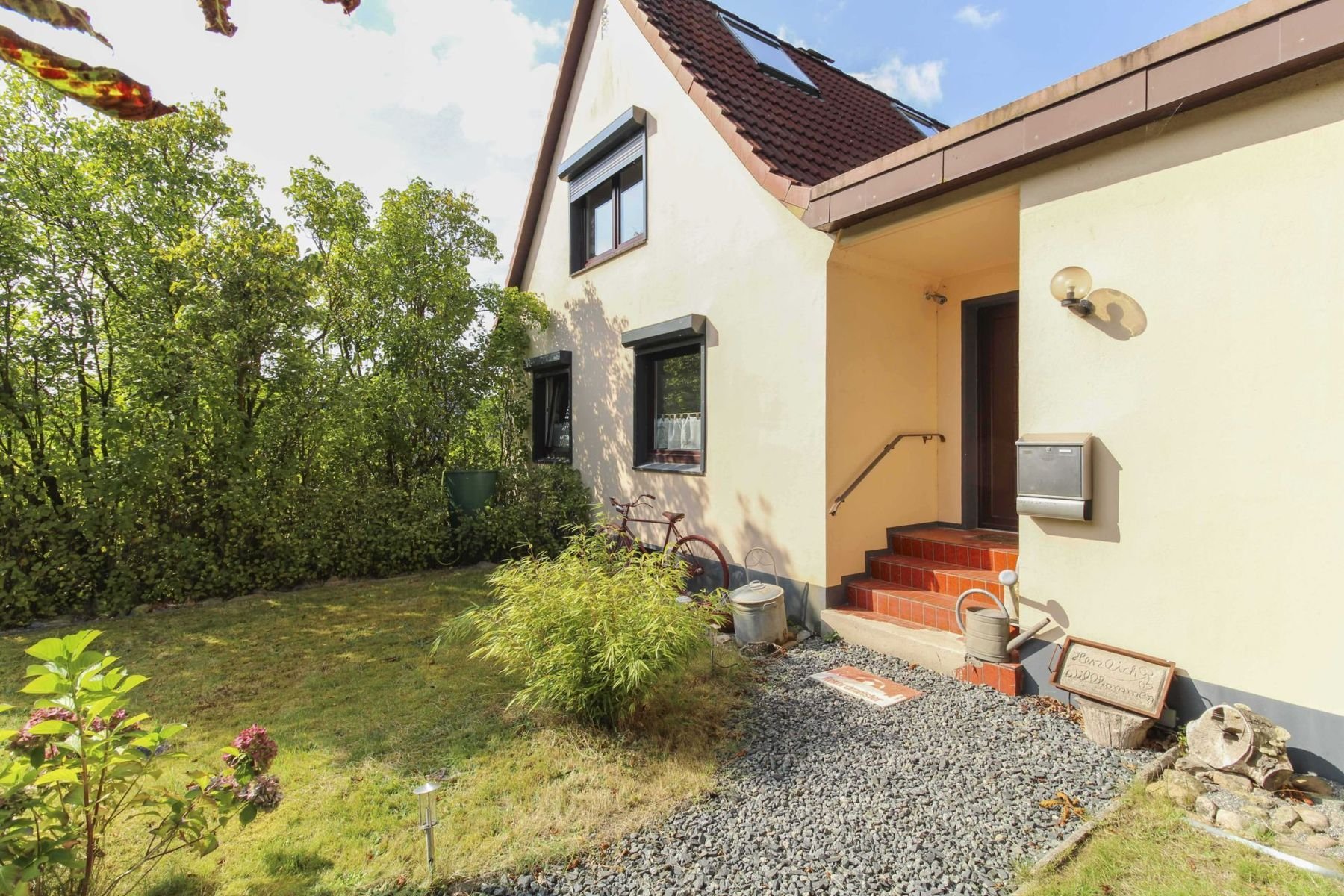 Einfamilienhaus zum Kauf 274.000 € 6 Zimmer 110,1 m²<br/>Wohnfläche 2.552,1 m²<br/>Grundstück Nordholz Wurster Nordseeküste 27639