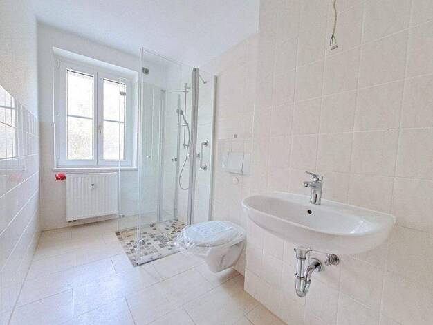 Wohnung zur Miete 230 € 2 Zimmer 46,3 m² EG Jößnitzer Straße 11 Jößnitz Plauen 08525
