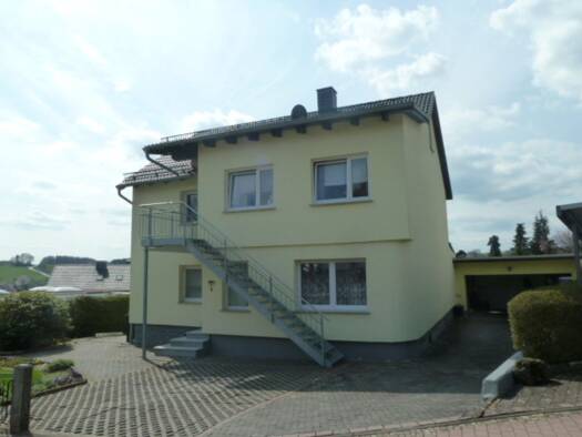 Mehrfamilienhaus zum Kauf 315.000 € 6 Zimmer 160 m² 720 m² Grundstück frei ab sofort Magdlos Flieden 36103