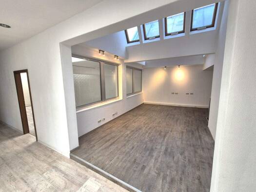 Büro zur Miete 1.250 € 6 Zimmer 220 m² Bürofläche Eisenbahnstr. 36 Homburg 66424