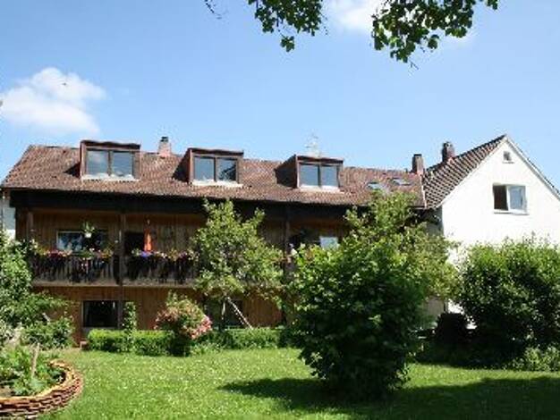 Mehrfamilienhaus zum Kauf 549.000 € 24 Zimmer 470 m² 1.794 m² Grundstück frei ab sofort Rehenbühl Pfofeld 91738