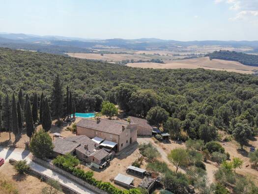 Bauernhaus zum Kauf 1.080.000 € 12 Zimmer 413 m² 30.000 m² Grundstück Panoramablick Monteriggioni 53035