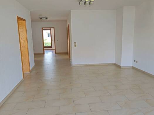 Wohnung zur Miete 1.200 € 3 Zimmer 98 m² Geschoss 1/2 frei ab 01.06.2026 Wilhelm-Haug-Straße 61 Leimen 69181