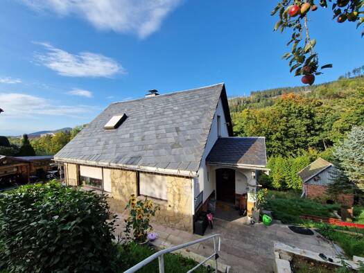 Einfamilienhaus zum Kauf 249.000 € 4,5 Zimmer 94 m² 3.057 m² Grundstück frei ab sofort Suhl Suhl 98527