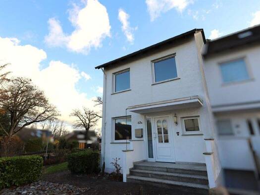 Reihenendhaus zum Kauf 200.000 € 4 Zimmer 114,3 m² 306 m² Grundstück Kachtenhausen Lage 32791