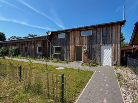 Doppelhaushälfte zur Miete 1.540 € 7 Zimmer 154 m² frei ab sofort Rickling Rickling 24635