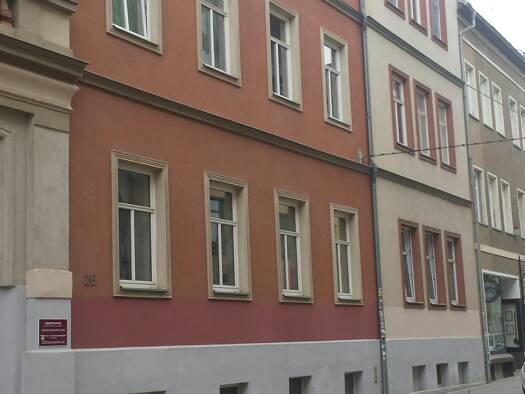 Wohnung zur Miete 735 € 1 Zimmer 38,9 m² Geschoss 2/4 frei ab 01.09.2026 Neugasse 26 Zentrum Jena 07743