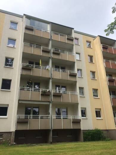 Wohnung zur Miete 280 € 3 Zimmer 58 m² 4. Geschoss frei ab 01.09.2025 Am Stadtpark 40 Helbersdorf 611 Chemnitz 09120
