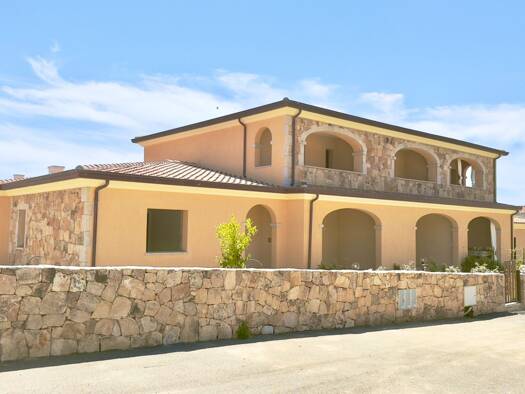 Haus zum Kauf 420.000 € 3 Zimmer 90 m² 105 m² Grundstück Monte Pterosu 07052