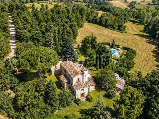 Haus zum Kauf 1.500.000 € 890 m² Città di Castello 06012