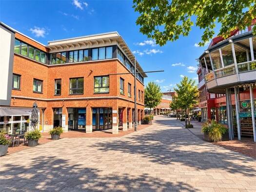 Laden zur Miete 26,68 € 65,6 m² Verkaufsfläche teilbar ab 65,6 m² Bad Schwartau 23611