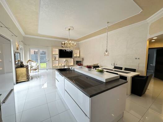 Haus zum Kauf 614.900 € 6 Zimmer 215 m² 706 m² Grundstück Eischott Rühen 38471