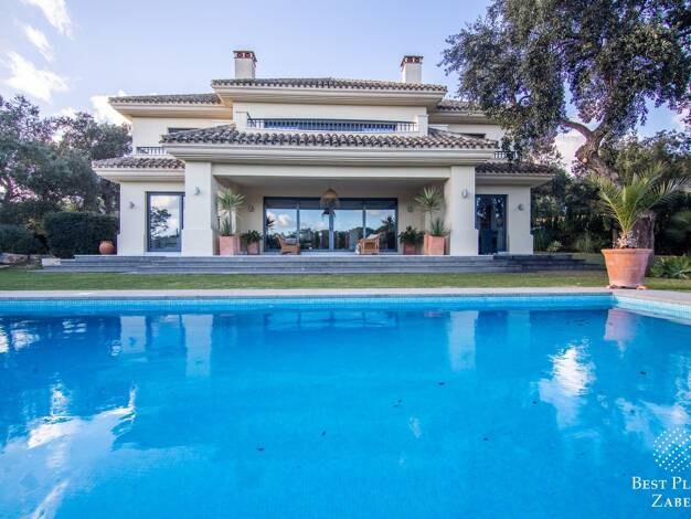 Villa zum Kauf provisionsfrei 2.500.000 € 12 Zimmer 545 m² 2.120 m² Grundstück Sotogrande