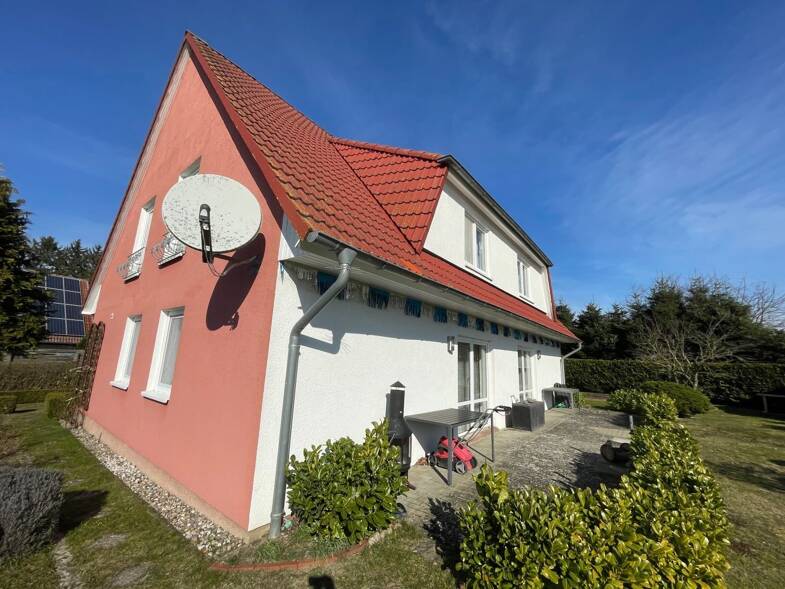 Doppelhaushälfte zum Kauf 159.000 € 4 Zimmer 90 m² 320 m² Grundstück Glocksin Neverin 17039