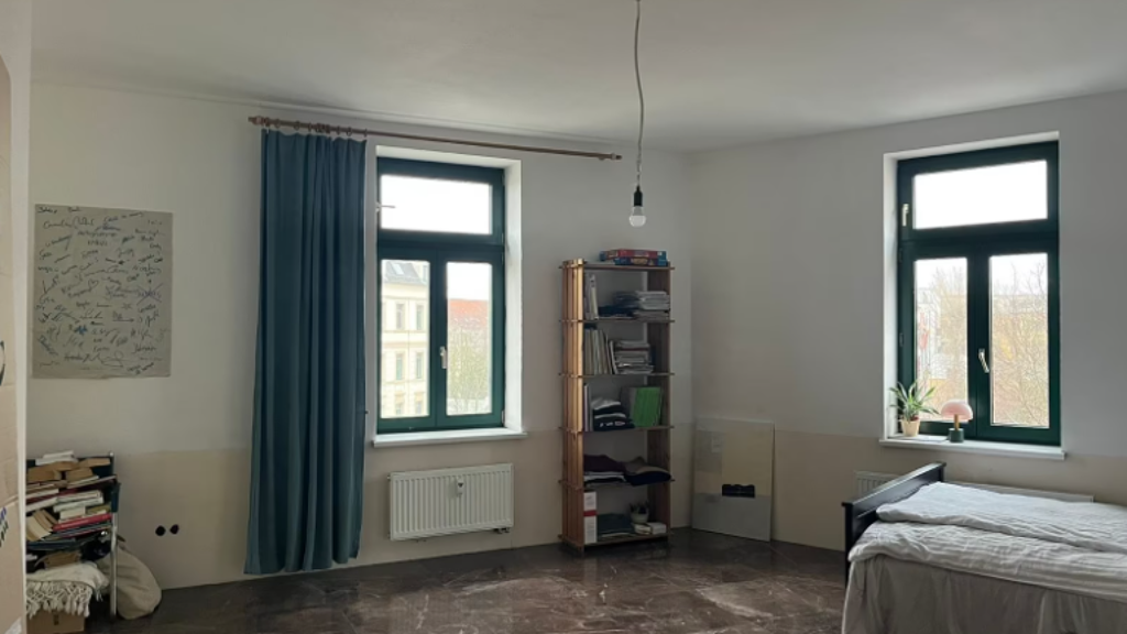 Studio zum Kauf 145.000 € 1 Zimmer 39 m² 4. Geschoss Connewitz Leipzig 04277
