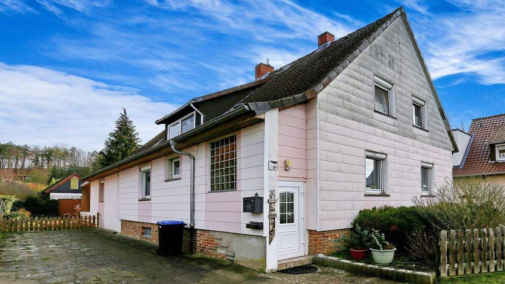 Mehrfamilienhaus zum Kauf 199.000 € 8 Zimmer 256 m² 2.317 m² Grundstück Werlaburgdorf 38315