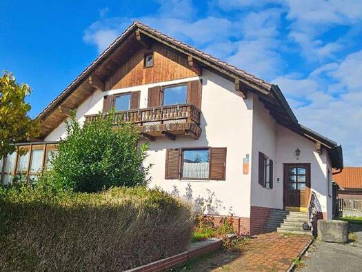 Haus zum Kauf 235.000 € 5 Zimmer 129 m² 687 m² Grundstück Aham 84168