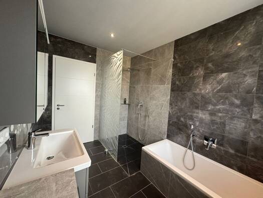 Wohnung zur Miete 1.300 € 3,5 Zimmer 140 m² 1. Geschoss frei ab sofort Rheinhausen Oberhausen-Rheinhausen 68794
