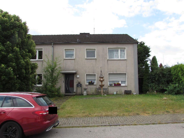 Mehrfamilienhaus zum Kauf 314.800 € 6 Zimmer 126,9 m² 400 m² Grundstück frei ab sofort Schumannstraße 1 Blerichen Bedburg 50181