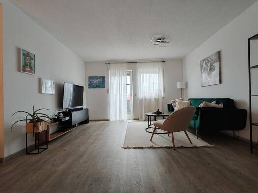 Wohnung zur Miete 470 € 3 Zimmer 75 m² 1. Geschoss Hofgarten 1 Stamsried 93491