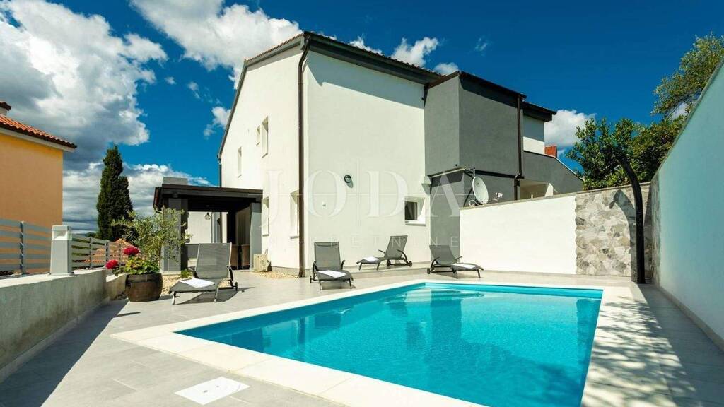 Doppelhaushälfte zum Kauf 5 Zimmer 100 m² Grundstück Dobrinj 51514