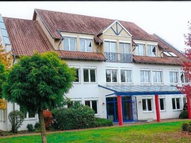 Bürogebäude zur Miete 4,50 € 4 Zimmer 150 m² Bürofläche teilbar von 100 m² bis 274 m² Mellrichstadt Mellrichstadt 97638