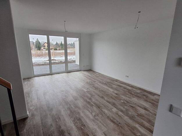 Haus zur Miete 1.550 € 5 Zimmer 120 m² 168 m² Grundstück frei ab sofort Pirna 01796