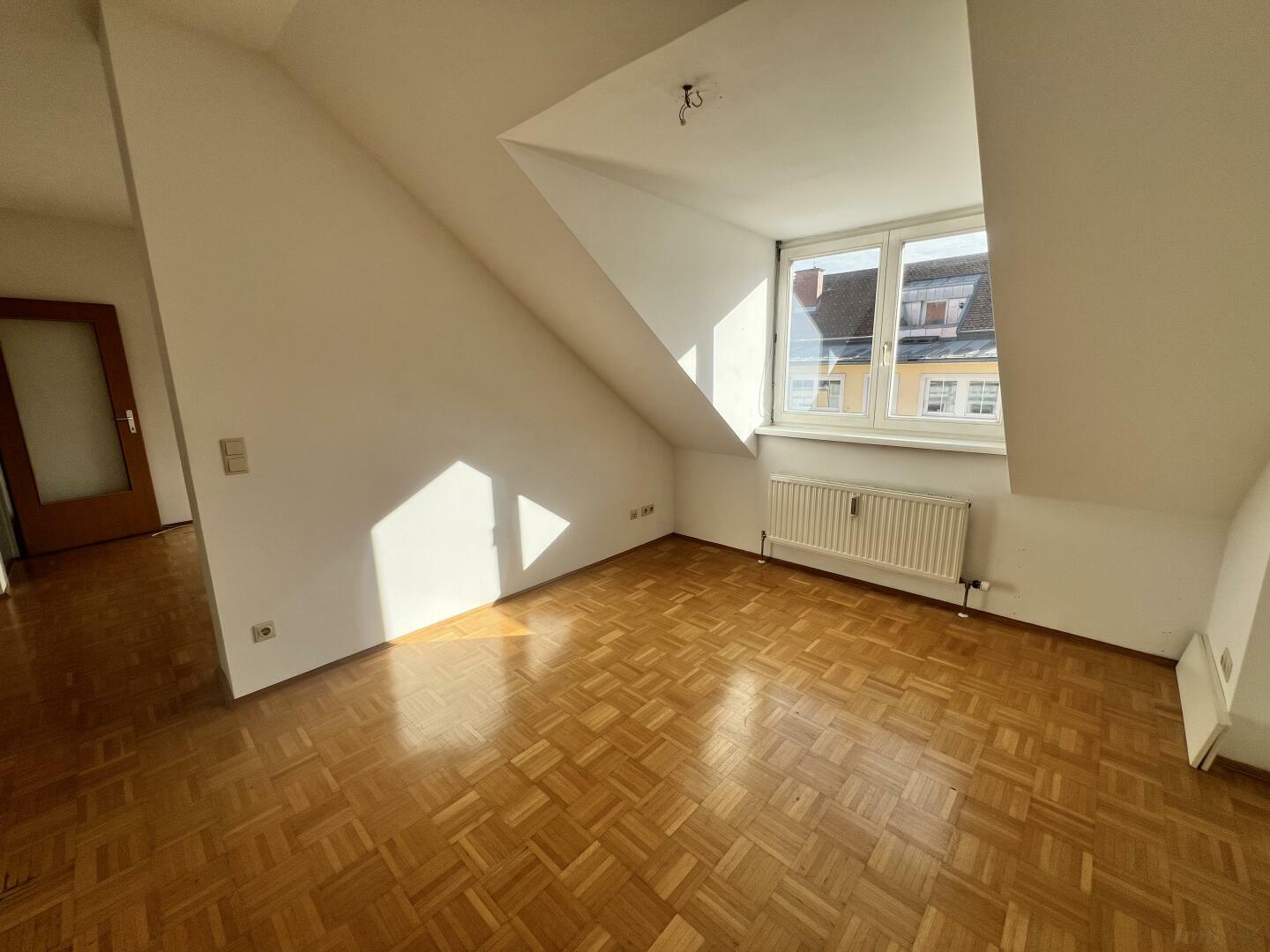 Wohnung zur Miete 349 € 1 Zimmer 37,9 m²<br/>Wohnfläche 3.<br/>Geschoss Sankt Leonhard Graz 8010