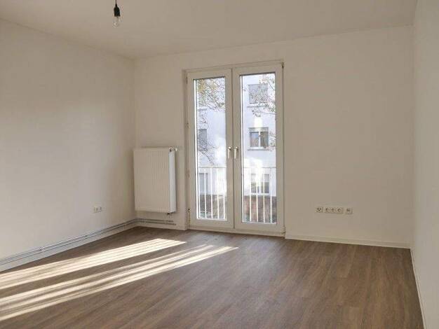 Wohnung zur Miete 573 € 2 Zimmer 53,5 m² 1. Geschoss frei ab 31.12.2025 Limesstr. 9b Hanau 63450