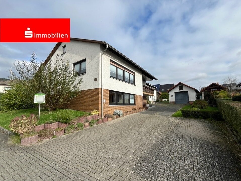 Einfamilienhaus zum Kauf 245.000 € 5 Zimmer 90 m²<br/>Wohnfläche 850 m²<br/>Grundstück Manderbach Dillenburg 35685