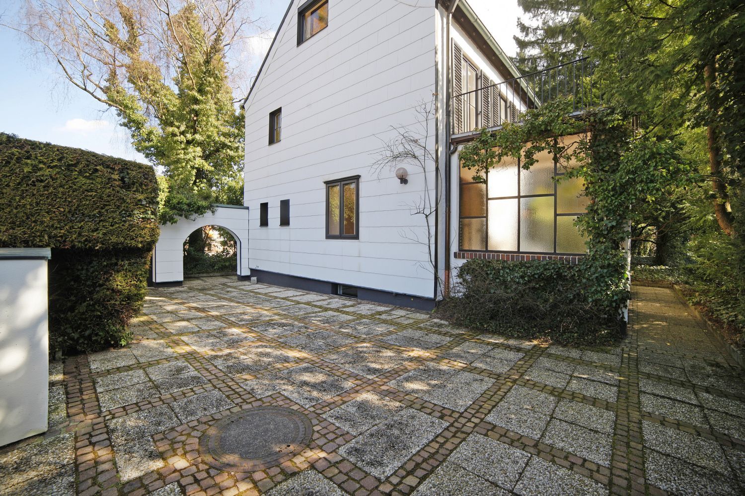 Einfamilienhaus zum Kauf 1.790.000 € 5 Zimmer 151 m²<br/>Wohnfläche 600 m²<br/>Grundstück Neuhadern München 81375