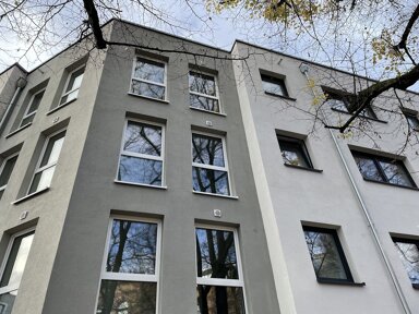 Wohnung zur Miete 401 € 1 Zimmer 33,2 m² frei ab 15.02.2025 Brüder-Grimm-Str. 32 c Südost Hanau 63450