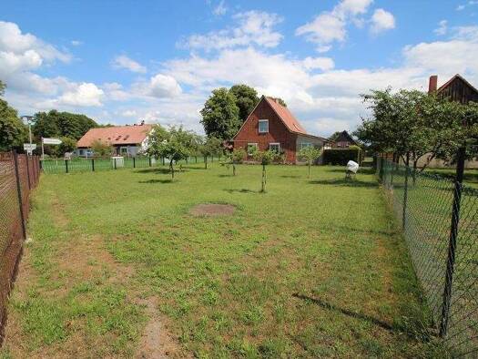 Haus zum Kauf 178.000 € 6 Zimmer 124 m² 2.588 m² Grundstück Jessenitz 19249