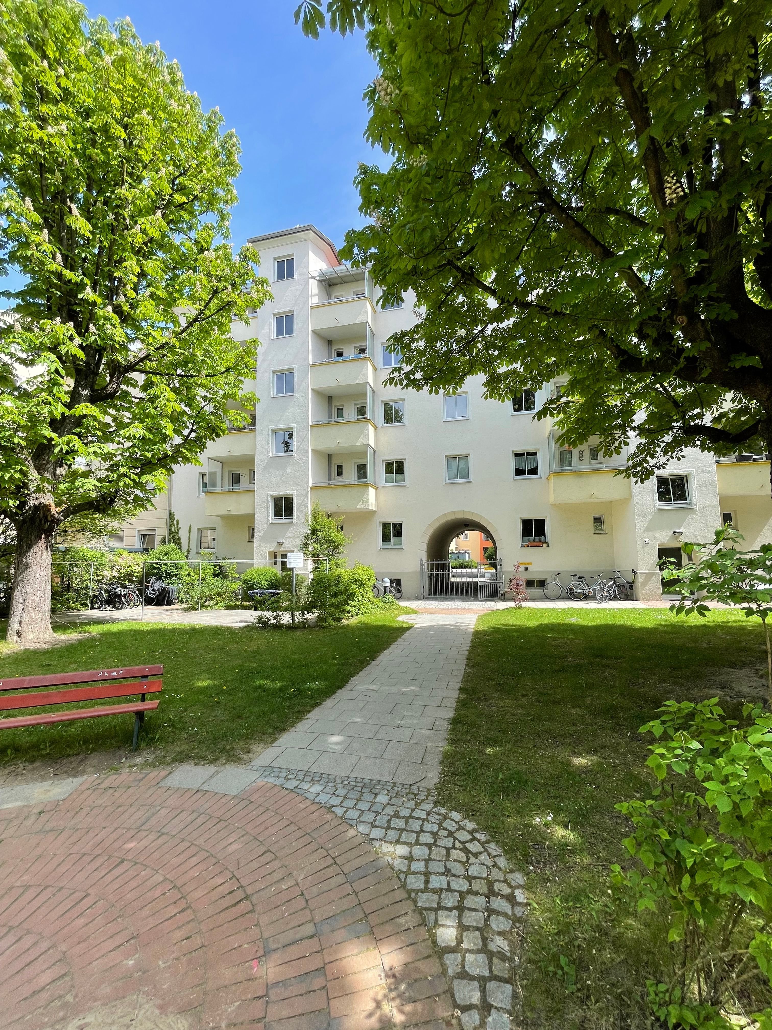 Wohnung zum Kauf 1.333.000 € 4,5 Zimmer 122 m²<br/>Wohnfläche 4.<br/>Geschoss ab sofort<br/>Verfügbarkeit Renatastraße 31 Neuhausen München 80634