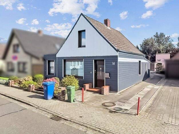 Einfamilienhaus zum Kauf 95.000 € 4,5 Zimmer 95 m² 418 m² Grundstück Brunsbüttel 25541