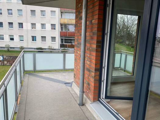 Wohnung zur Miete 1.181 € 2 Zimmer 68,1 m² 3. Geschoss frei ab 01.02.2026 Charlottenburger Straße 10 Jenfeld Hamburg 22045