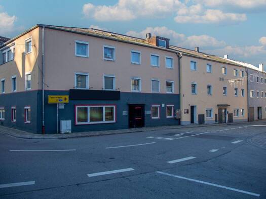 Mehrfamilienhaus zum Kauf 650.000 € 30 Zimmer 896 m² 560 m² Grundstück Landau 94405