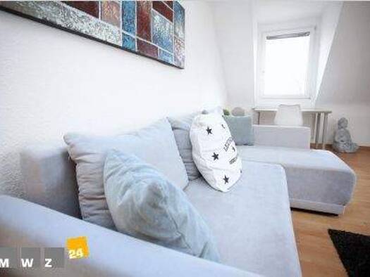 Wohnung zur Miete Wohnen auf Zeit 1.200 € 2,5 Zimmer 72 m² frei ab sofort Nassauerring Inrath/Kliedbruch Krefeld 47798