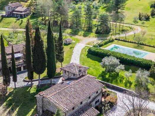 Haus zum Kauf 1.400.000 € 1.070 m² Chiusi della Verna 52010