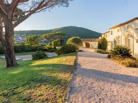 Einfamilienhaus zum Kauf 2.290.000 € 250 m² 3.200 m² Grundstück STE MAXIME 83120