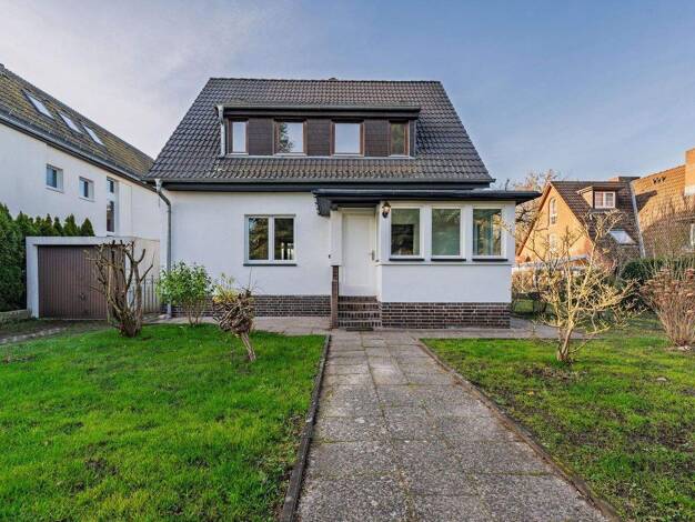 Einfamilienhaus zur Miete 2.500 € 5 Zimmer 117 m² 683 m² Grundstück frei ab 01.01.2026 Dahlemer Weg 112 Zehlendorf Berlin 14167
