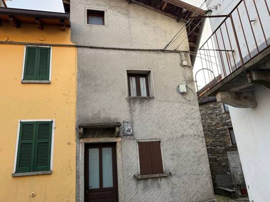 Einfamilienhaus zum Kauf 150.000 € 5 Zimmer 90 m² frei ab sofort Trarego Viggiona 2826