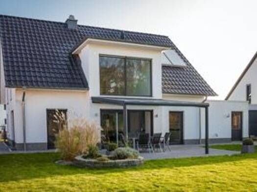 Einfamilienhaus zur Miete 1.950 € 6 Zimmer 145 m² 616 m² Grundstück frei ab sofort Brackstedt Wolfsburg 38448