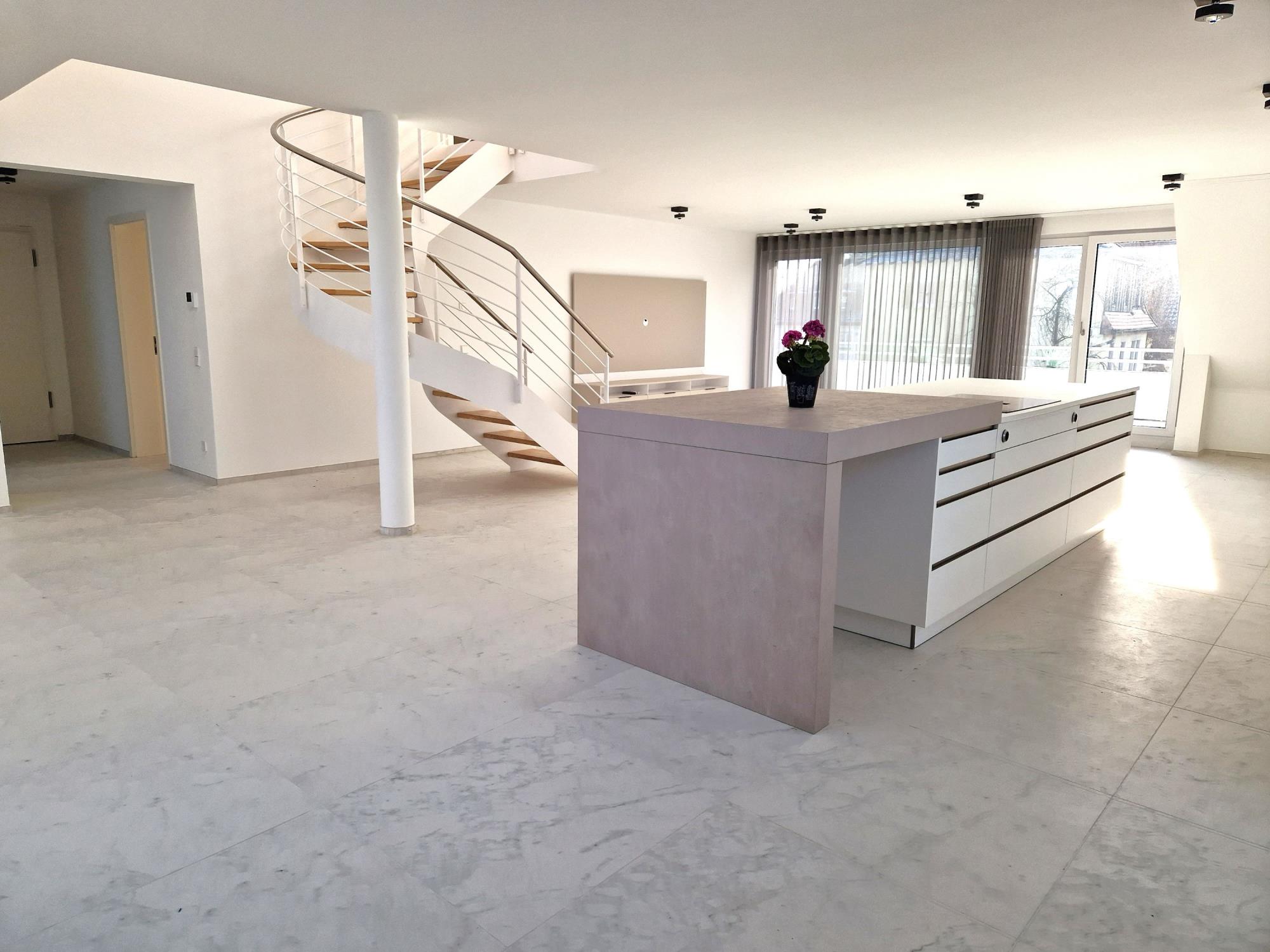 Wohnung zur Miete 2.600 € 4,5 Zimmer 200 m²<br/>Wohnfläche Ost Kirchheim 73230