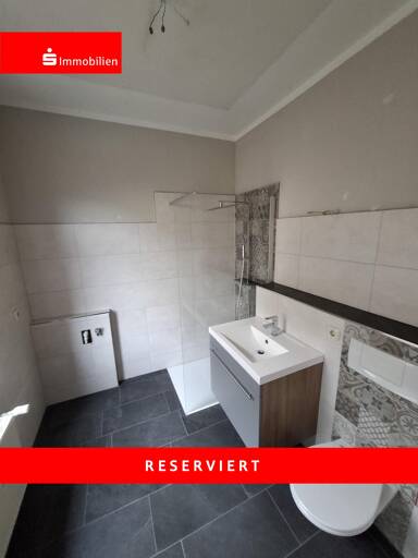 Wohnung zur Miete 330 € 2 Zimmer 55 m² frei ab sofort Pohlitzer Straße 58 Greiz Greiz 07973