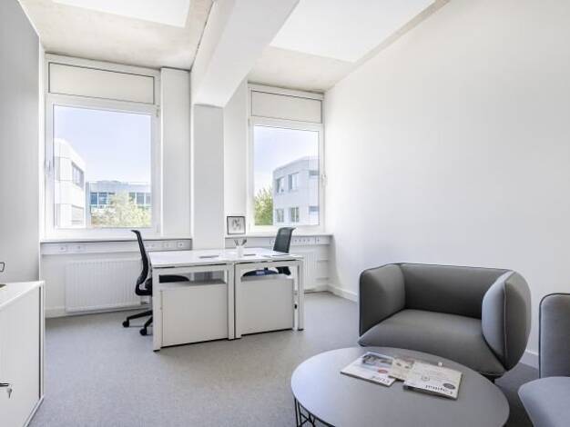 Büro zur Miete 100 m² Bürofläche teilbar von 20 m² bis 100 m² Carl Zeiss Ring 15a Ismaning 85737