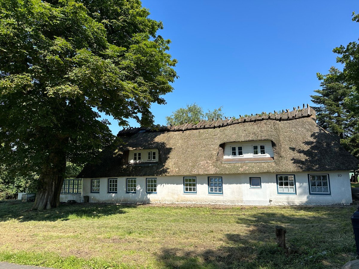 Einfamilienhaus zum Kauf 475.000 € 6,5 Zimmer 278 m²<br/>Wohnfläche 2.223 m²<br/>Grundstück Husby 24975