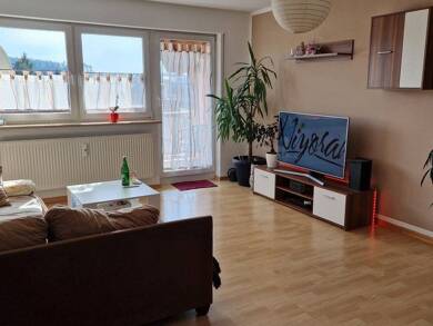 Wohnung zur Miete 560 € 4 Zimmer 87,3 m² Geschoss 2/2 frei ab 01.07.2025 Weidhausen Weidhausen b.Coburg 96279