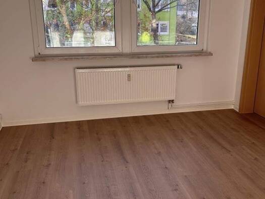 Wohnung zur Miete 250 € 2 Zimmer 42,3 m² 1. Geschoss Heinrich-Heine-Straße 7 Bad Dürrenberg 06231